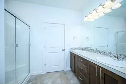 1147 Pumpkin Ridge Drive #321, Eagle Point, OR 97524 - Photo 13