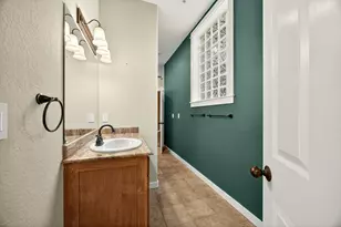 774 Lisa Ln, Ashland, OR 97520 - Photo 51