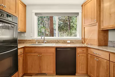 774 Lisa Lane, Ashland, OR 97520 - Photo 17