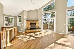 774 Lisa Ln, Ashland, OR 97520 - Photo 7