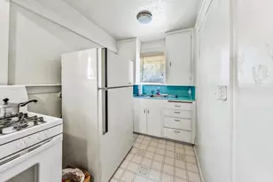 807 NW 5th St, Grants Pass, OR 97526 - Photo 29