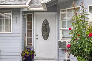 2937 SW Salmon Ave, Redmond, OR 97756 - Photo 27