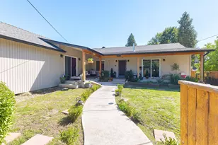 2951 Rogue River Hwy, Gold Hill, OR 97525 - Photo 5