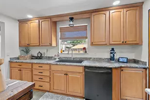 2951 Rogue River Hwy, Gold Hill, OR 97525 - Photo 11