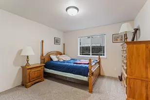 213 Kroner Dr, Grants Pass, OR 97527 - Photo 17