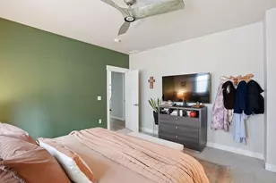 880 NW 19th St, Redmond, OR 97756 - Photo 21