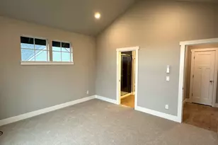61194 SE Berkshire Wy, Bend, OR 97702 - Photo 13