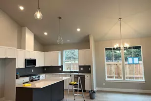 61194 SE Berkshire Wy, Bend, OR 97702 - Photo 7