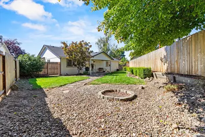 23 Blue Heron Court, Eagle Point, OR 97524 - Photo 35