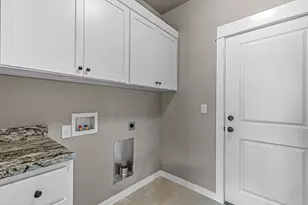 3726 Carlin Dr, Medford, OR 97504 - Photo 13