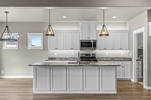 3726 Carlin Dr, Medford, OR 97504 - Photo 7