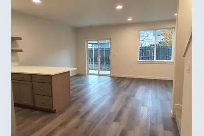 20495 SE Bard Court #7, Bend, OR 97702 - Photo 11