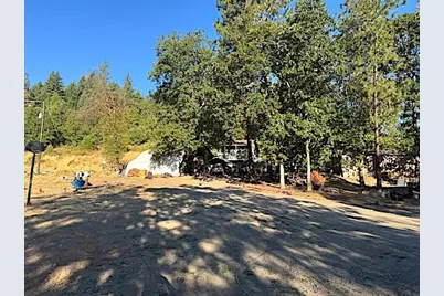 5110 Tunnel Loop Road, Grants Pass, OR 97526 - Photo 3