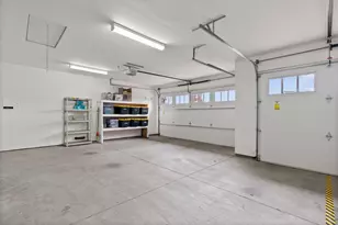 61076 Manhae Loop, Bend, OR 97702 - Photo 41