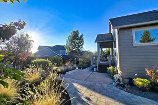 61076 Manhae Loop, Bend, OR 97702 - Photo 53