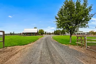 66240 White Rock Loop, Bend, OR 97703 - Photo 51