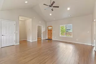 1901 SW G St, Grants Pass, OR 97526 - Photo 7