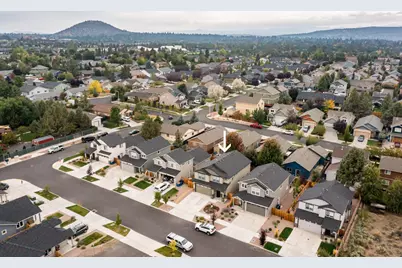 62825 NE Cranbrook Place, Bend, OR 97701 - Photo 39