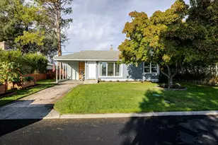 233 SW Ewen St, Prineville, OR 97754 - Photo 3