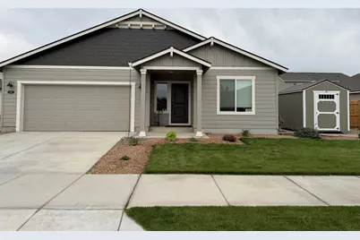 265 NW Par Avenue, Madras, OR 97741 - Photo 1