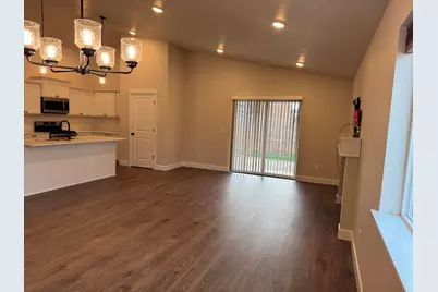 265 NW Par Avenue, Madras, OR 97741 - Photo 7