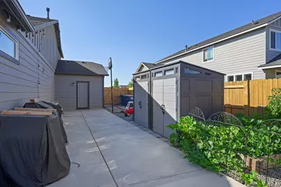3370 NW 15th Street, Redmond, OR 97756 - Photo 23
