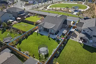 3370 NW 15th St, Redmond, OR 97756 - Photo 25