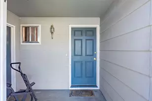 1744 Concord Way, Medford, OR 97504 - Photo 3