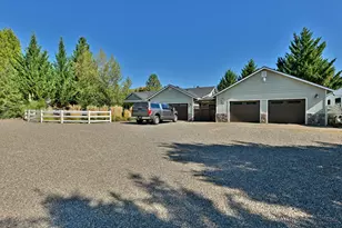 203 Edgerton Ln, Wolf Creek, OR 97497 - Photo 31