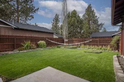 20650 Honeysuckle Lane, Bend, OR 97702 - Photo 19