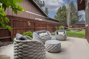 20650 Honeysuckle Ln, Bend, OR 97702 - Photo 17