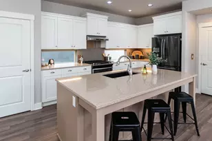 60523 Hedgewood Ln, Bend, OR 97702 - Photo 9