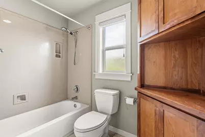 1134 Steamboat Drive, Central Point, OR 97502 - Photo 33