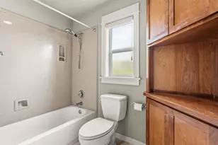 1134 Steamboat Dr, Central Point, OR 97502 - Photo 33