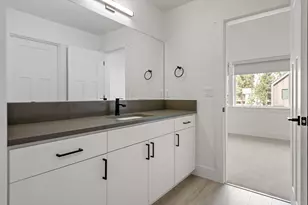 947 W Linda Ave, Sisters, OR 97759 - Photo 21