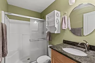 921 S Holly St, Medford, OR 97501 - Photo 17