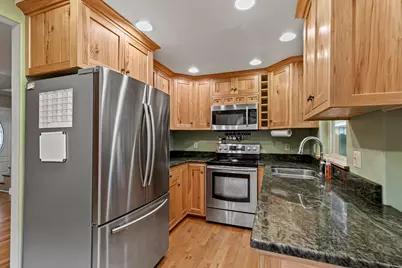 921 S Holly Street, Medford, OR 97501 - Photo 11