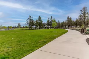 3043 NE Brownstone Pl, Bend, OR 97701 - Photo 45