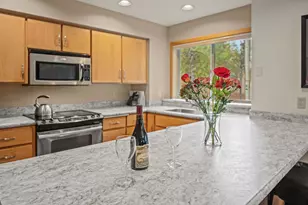 57393 Beaver Ridge Loop, Sunriver, OR 97707 - Photo 3