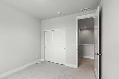 671 Old Waverly Way #21, Eagle Point, OR 97524 - Photo 21