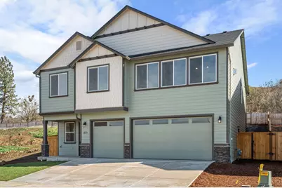 671 Old Waverly Way #21, Eagle Point, OR 97524 - Photo 1