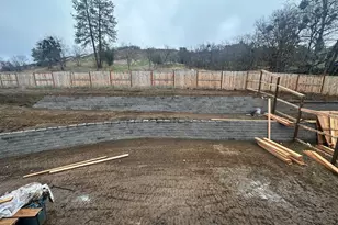 671 Old Waverly Way, Eagle Point, OR 97524 - Photo 33