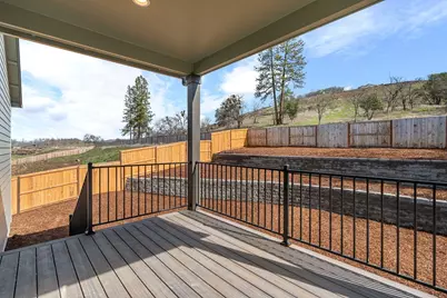 671 Old Waverly Way #21, Eagle Point, OR 97524 - Photo 25