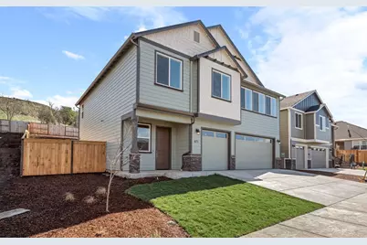 681 Old Waverly Way #21, Eagle Point, OR 97524 - Photo 1