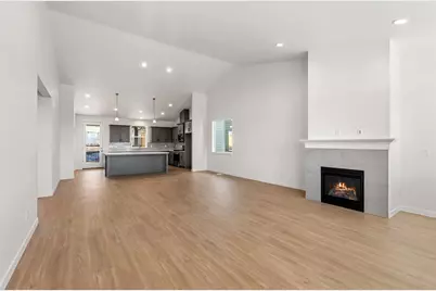 671 Old Waverly Way #21, Eagle Point, OR 97524 - Photo 5