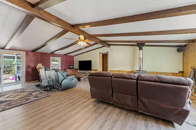 2900 Rogue River Drive, Eagle Point, OR 97524 - Photo 5