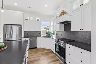 3811 Coal Mine Rd, Medford, OR 97504 - Photo 13