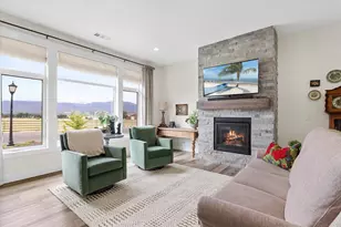 3811 Coal Mine Rd, Medford, OR 97504 - Photo 9