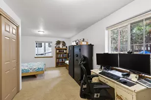 59895 Cheyenne Rd, Bend, OR 97702 - Photo 9