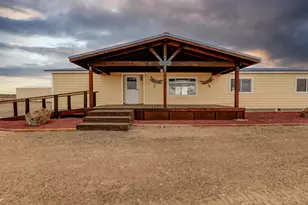 89048 W Campbell Dr, Christmas Valley, OR 97641 - Photo 5